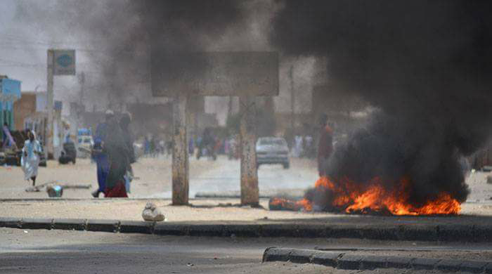 صورة من احتجاجات عنيفة في نواكشوط ضد قانون السير 